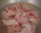Foto langkah ke 1 dari resep Ayam kecap bumbu lengkap.