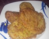 A picture of step 2 of Indomie with Egg.