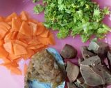 Foto langkah ke 1 dari resep Mpasi 9 bulan (9m+) Hati Ayam kuah bening.