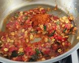 A picture of step 3 of Puffed rice upma.