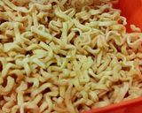Foto langkah ke 3 dari resep Mie Kremes.