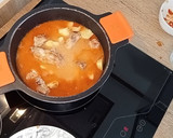 Foto del paso 2 de la receta: Guiso de pollo con alcachofas