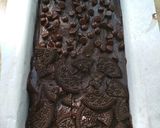 Foto langkah ke 11 dari resep Shiny Crust Brownies Topping Choco Oreo 🍫.