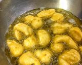 A picture of step 2 of Ram Laddu street food.