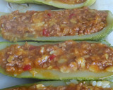 Foto del paso 3 de la receta: Zapallitos rellenos gratinados con salsa bechamel