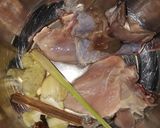 Foto langkah ke 1 dari resep Sup Ayam Kampung Rempah.