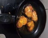 A picture of step 1 of Panchforon rui bhuna.