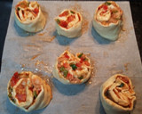 Foto del paso 7 de la receta: Pizza vegetal de atún enrollada 
