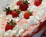 Epres, tejszínhabos, rakott babapiskóta recept fázis 7 fotója