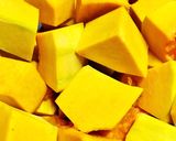 Hình bước làm 1 của món Canh Bí Đỏ Nấu Với Xương