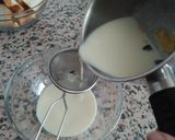 Foto del paso 3 de la receta Torrijas de Leche, azúcar y canela