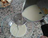 Foto del paso 3 de la receta: Torrijas de Leche, azúcar y canela