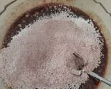 Foto langkah ke 4 dari resep Shiny Crust Brownies.