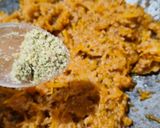 A picture of step 3 of Gajar Halwa.