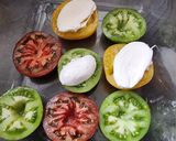 Une image de l'étape 2 de °tomates mozza en chaud et froid°.