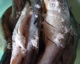 Foto langkah ke 1 dari resep Ikan Acar Kuning No Cuka.