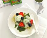 Foto langkah ke 4 dari resep Banana Split with Matcha ice cream.