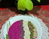 A picture of step 3 of Dragon Fruit Smoothie Bowl.