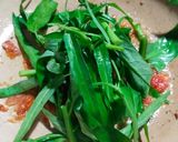 Foto langkah ke 2 dari resep Tumis Kangkung.