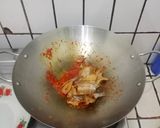 Foto langkah ke 3 dari resep Pecak Ikan Asin Khas Pantura.