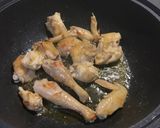 Foto langkah ke 2 dari resep Ayam Goreng Mentega.