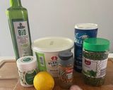 Une image de l'étape 1 de Fromage blanc avec des herbes 🌿.