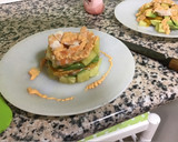 Foto del paso 4 de la receta: Timbal de aguacate y langostinos