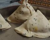 A picture of step 3 of Alo wala samosa desi style.