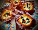 Foto del paso 5 de la receta: Aperitivos con filo: Rollitos de queso y sardinitas, Cestas Caprese & Cigarritos de sobrasada y miel