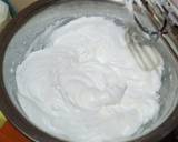 Strawberry Meringue cookies recipe step 2 photo