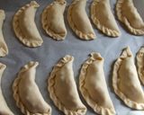 Foto del paso 5 de la receta: Empanadas de gallina al horno