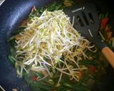 Foto langkah ke 2 dari resep Tumis Kacang Panjang Tauge.
