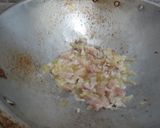 Foto langkah ke 2 dari resep Mie goreng jawa.