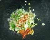 A picture of step 1 of Tawa Maggi.