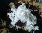 A picture of step 3 of Chanya tonak dry peas curry.