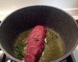 Foto del passaggio 4 della ricetta Tagliata di scottona su rösti di patate, con salsina di barbabietola all'arancia