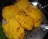 Foto langkah ke 4 dari resep Bakwan Jagung Ketan vs Jagung Manis😼😻😻.