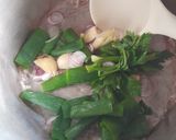 Foto langkah ke 1 dari resep 240. Sop Baso Kembang Kol.