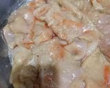 A picture of step 2 of Fillet chicken for burger.
