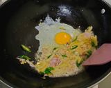 Foto langkah ke 3 dari resep Mie Goreng Sosis.