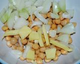 A picture of step 4 of Vegetarian kebab.