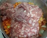 รูปขั้นตอนการทำที่ 2 ของ สปาเก็ตตี้ซอสเห็ดและหมูบด