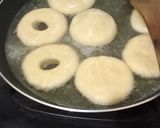 Foto langkah ke 6 dari resep Donat empuk tanpa kentang.