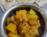 आलू लौकी की सब्जी (Aloo lauki ki sabzi recipe in Hindi) रेसिपी चरण 4 फोटो