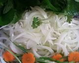 Hình bước làm 2 của món Phở gà trộn