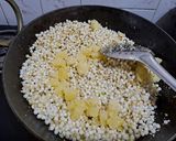 साबुदाणा खिचडी (Sabudana Khichdi Recipe In Marathi) रेसिपी स्टेप 3 फोटो 