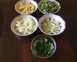 A picture of step 2 of California Farm Thick Pea Soup with Rye.