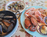 Foto del paso 10 de la receta: Mariscada de Marisa Marcos Ortega. Con pescado bien fresco