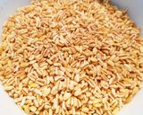 Foto del paso 1 de la receta: Los granos de trigo que quisieron ser "arroz meloso" 🔥🔥🔥