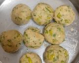 A picture of step 4 of Punjabi aloo tikki.
